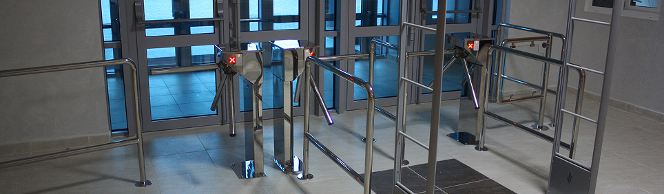 Advantages of TiSO turnstiles and speed gates for educational institutions