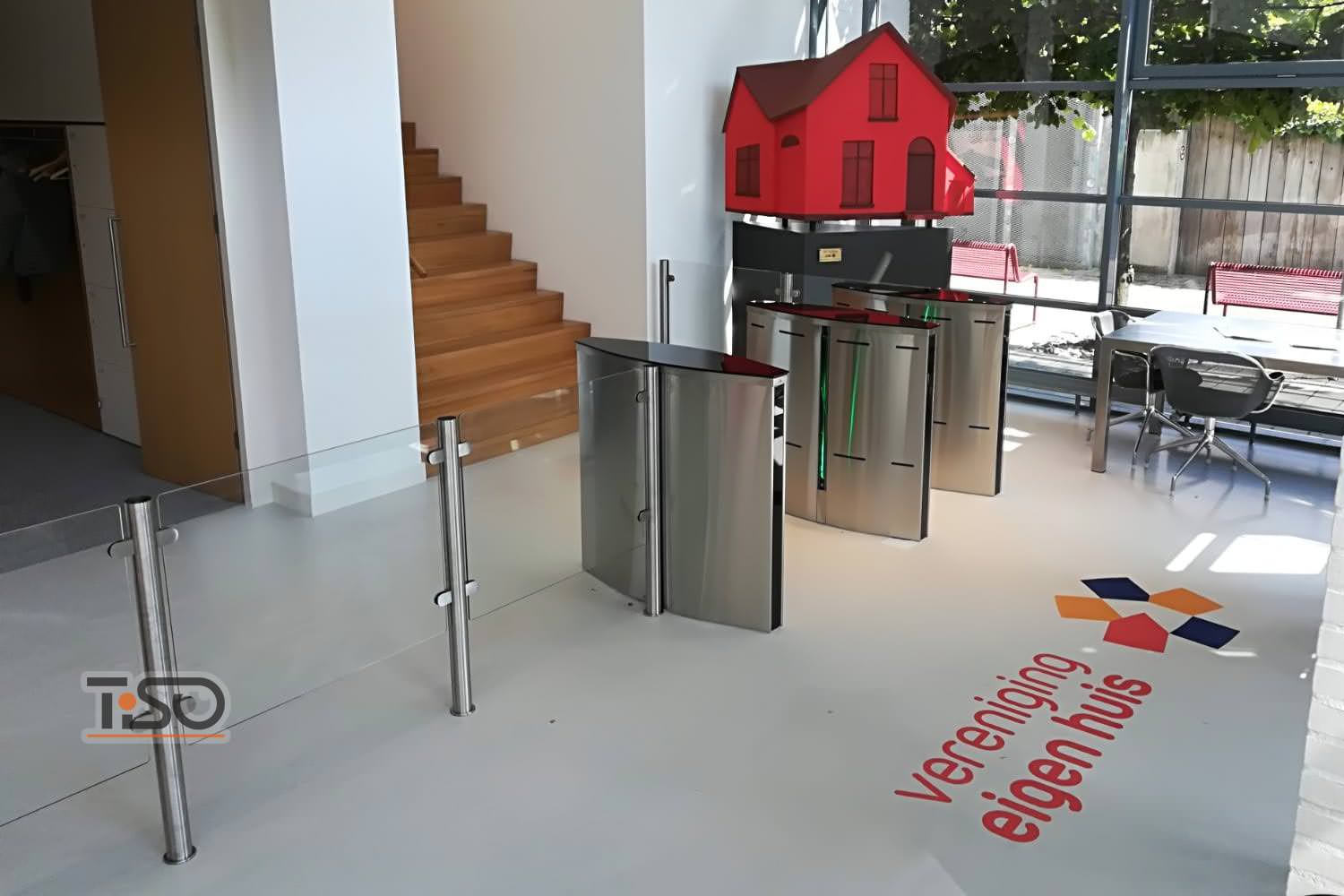 Speedblade (largeur de passage 500 mm et 900 mm) et boîtier en verre, Vereniging eigen huis, Pays-Bas